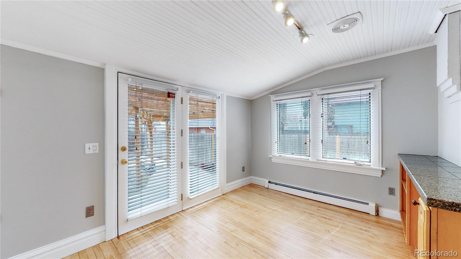 Real Estate Photo