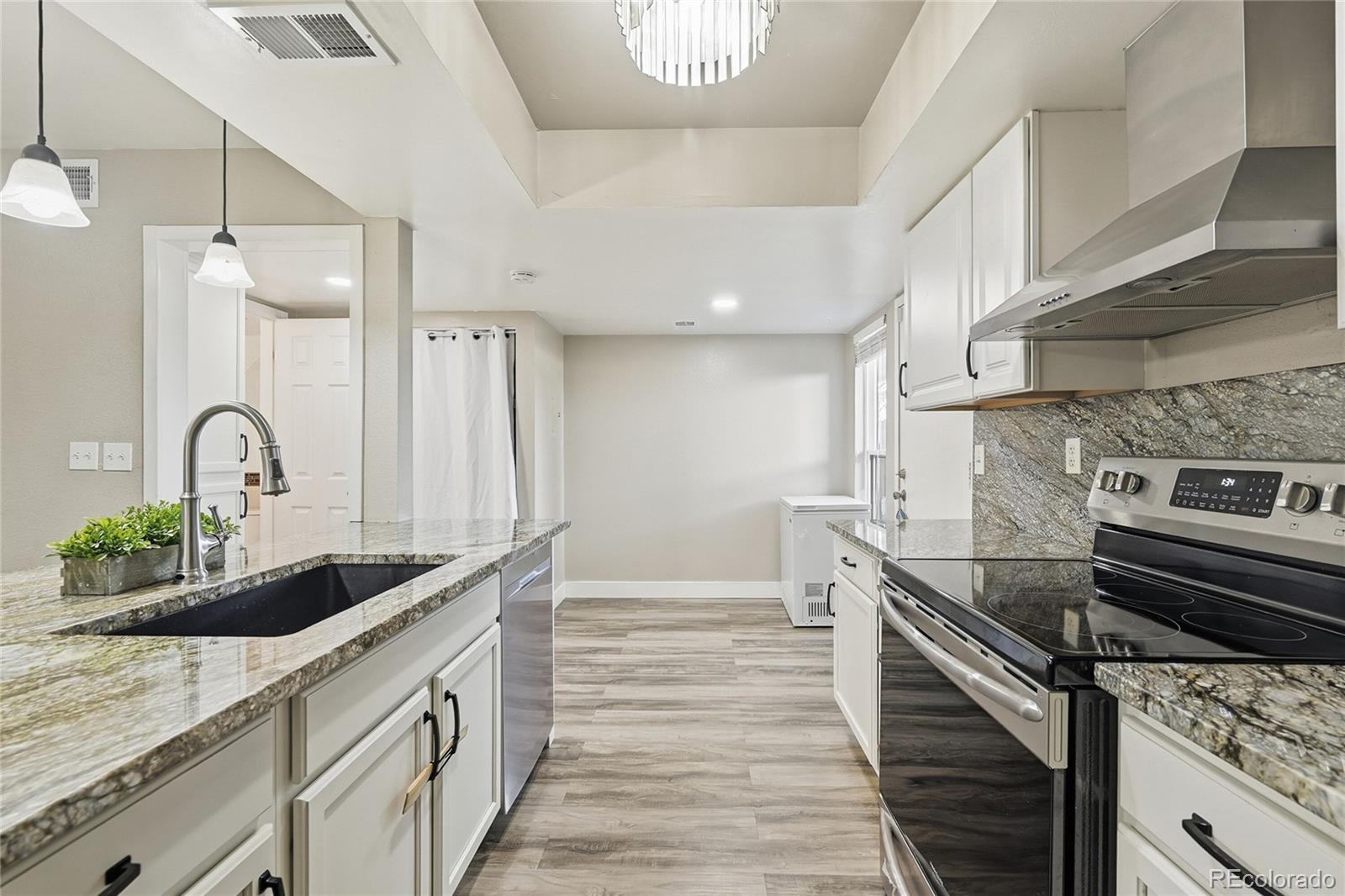 Real Estate Photo