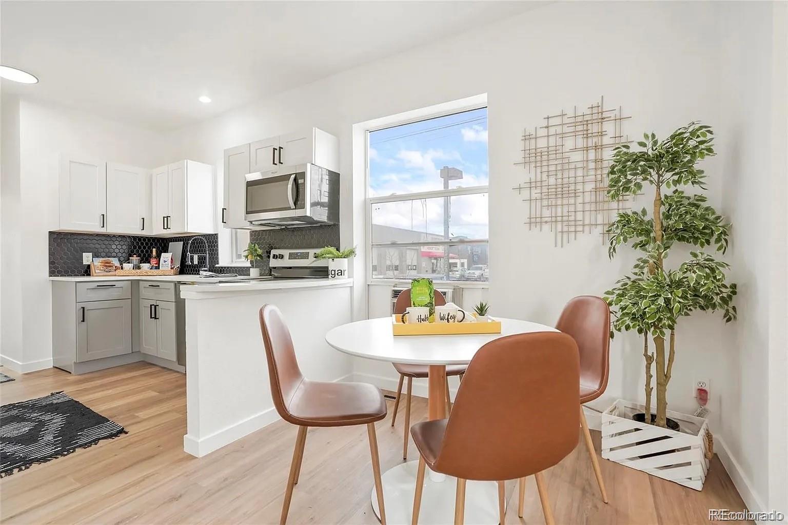 Real Estate Photo