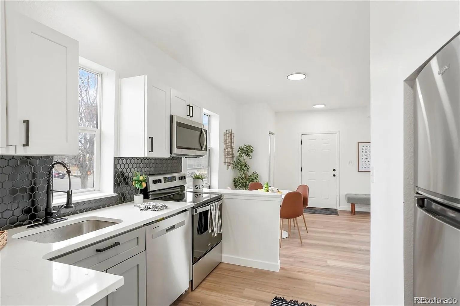 Real Estate Photo