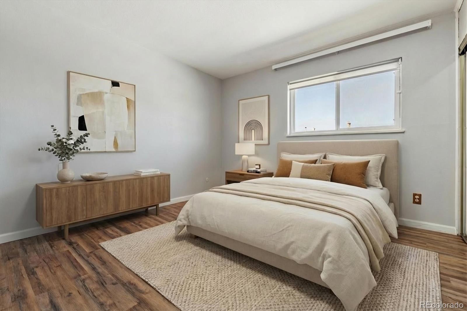 Real Estate Photo