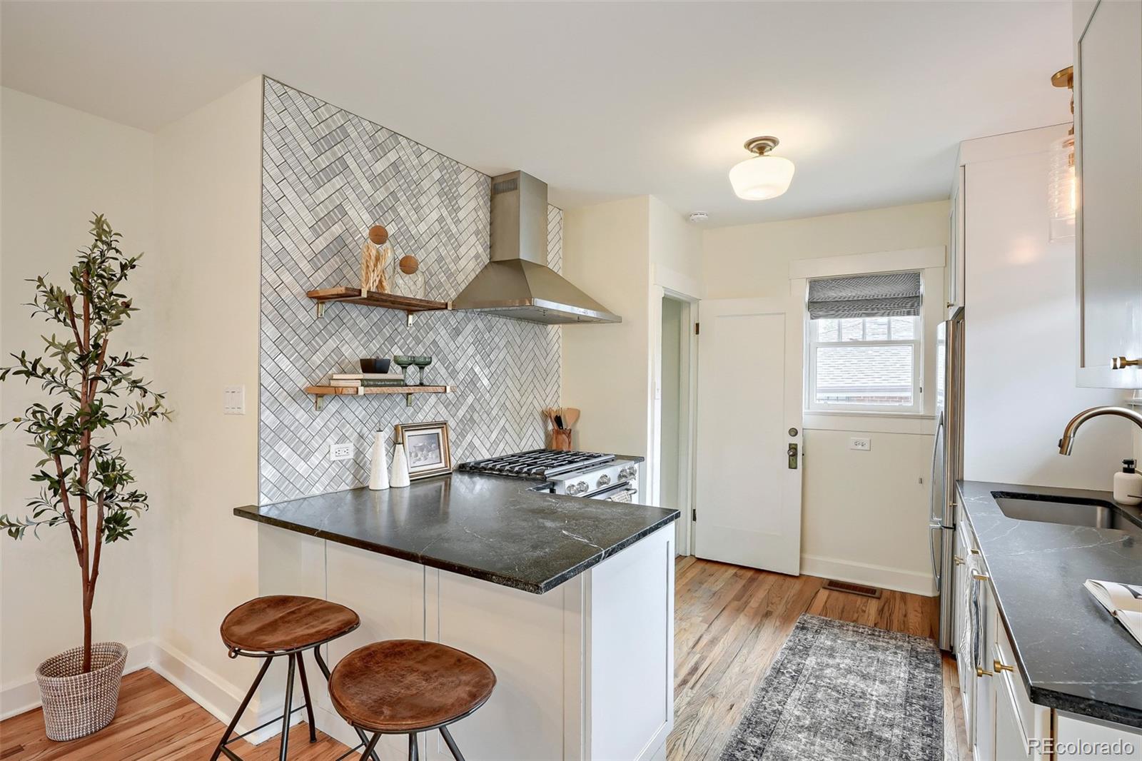 Real Estate Photo