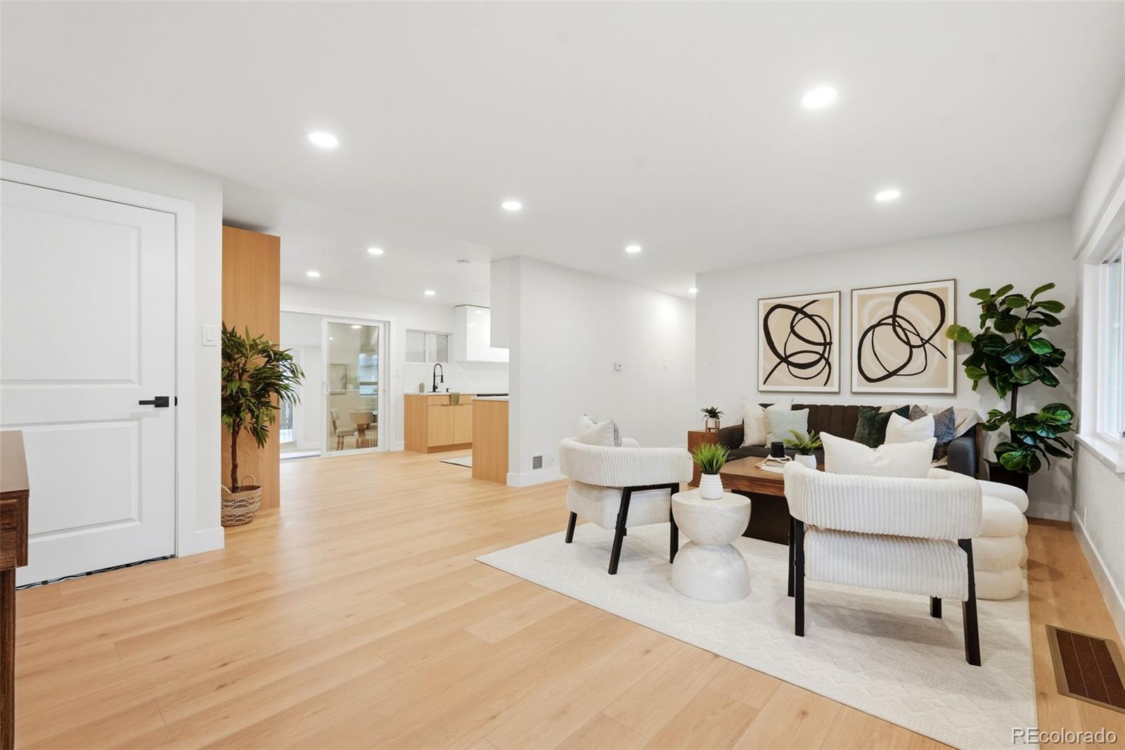 Real Estate Photo