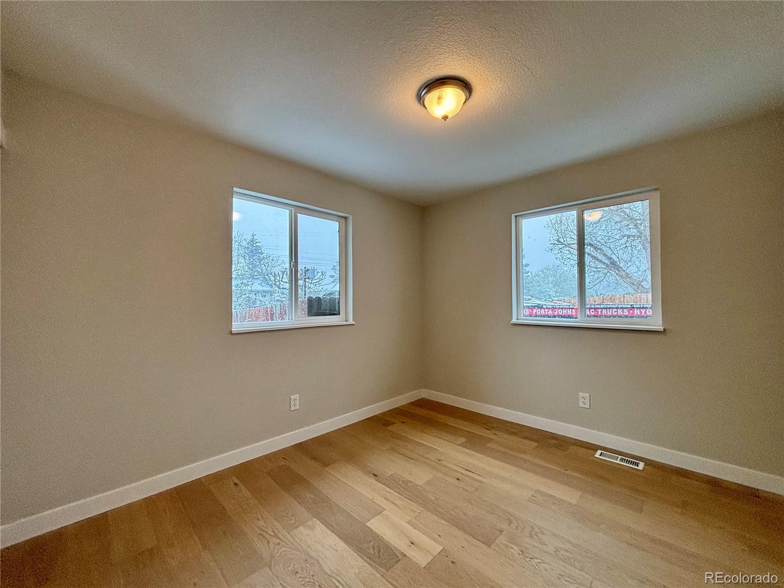 Real Estate Photo
