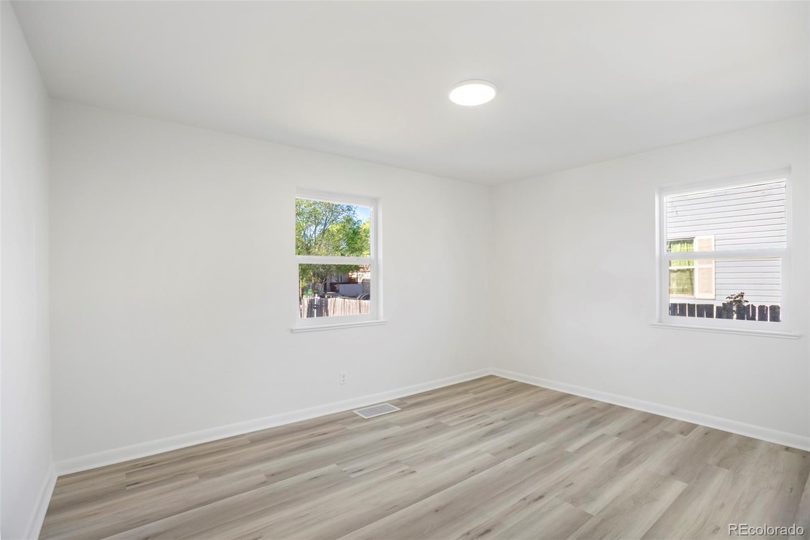 Real Estate Photo