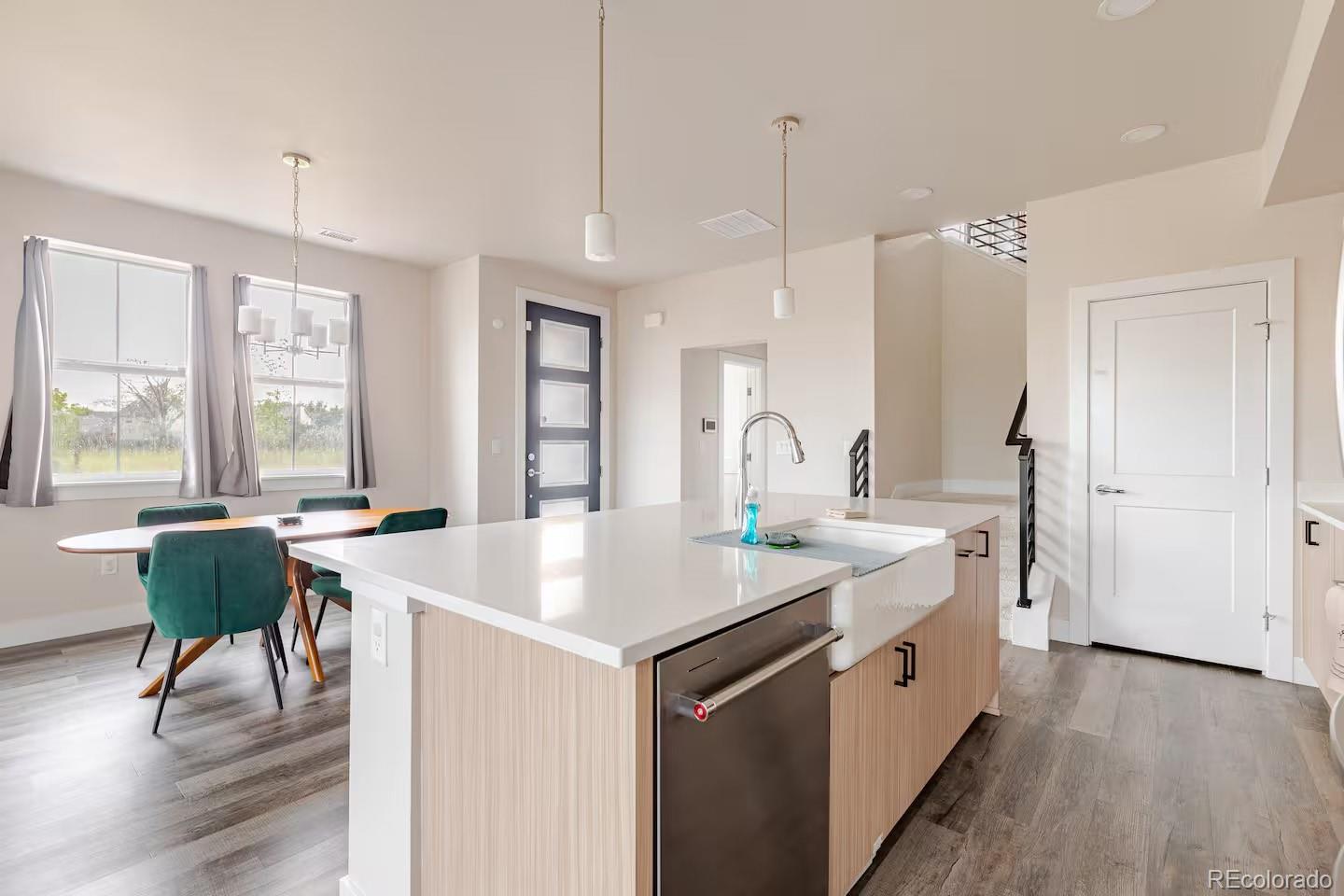 Real Estate Photo