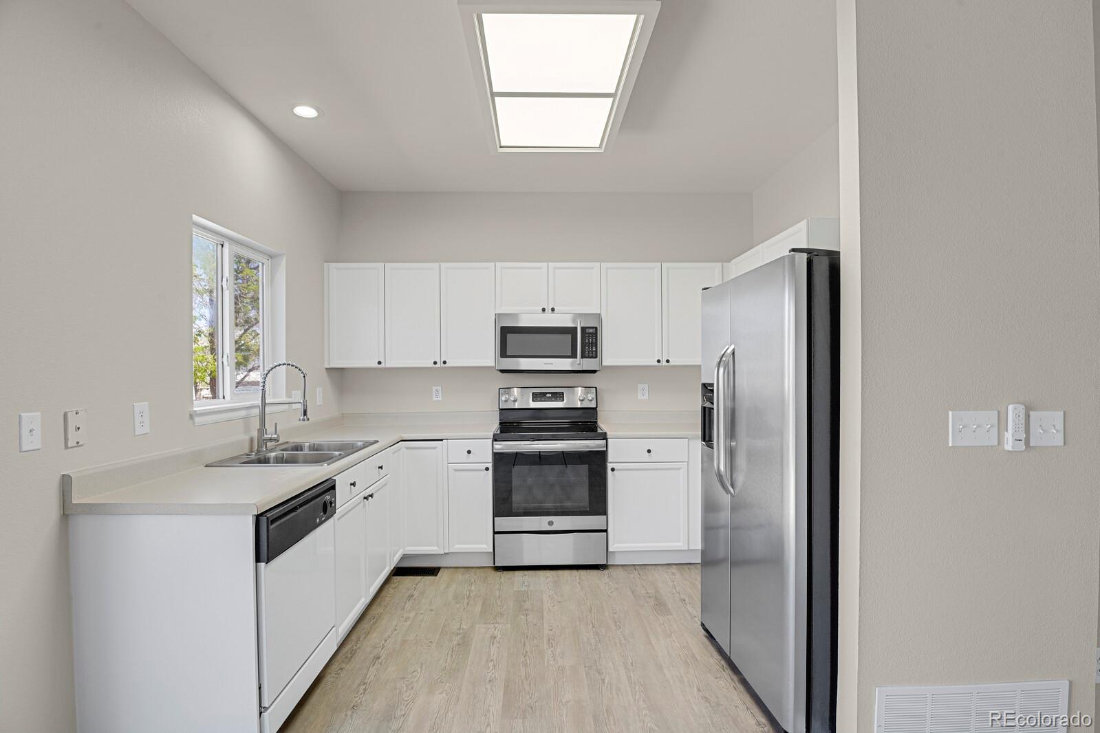 Real Estate Photo