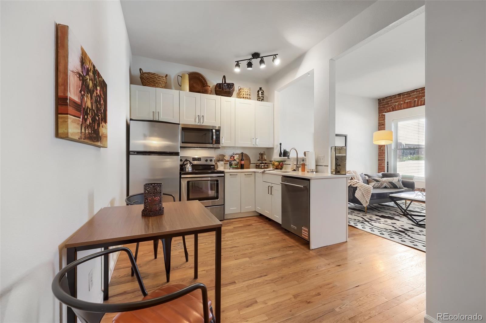 Real Estate Photo