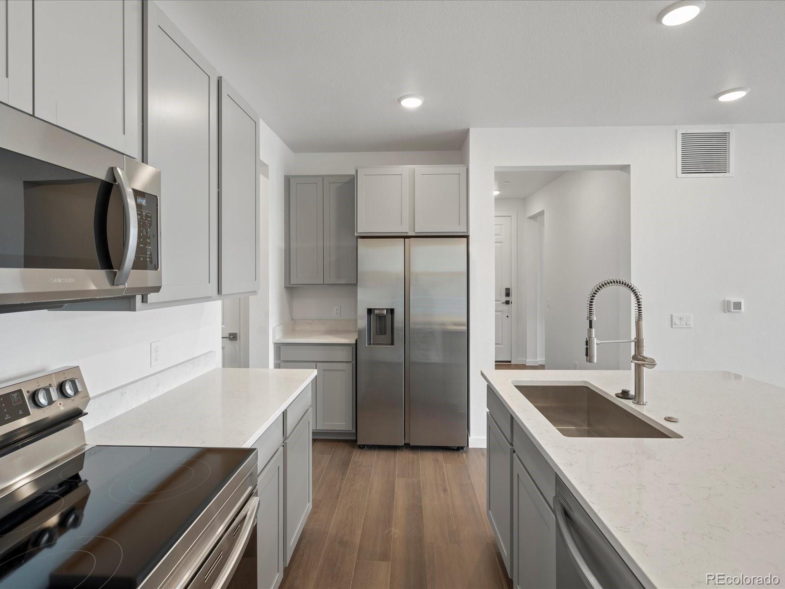 Real Estate Photo