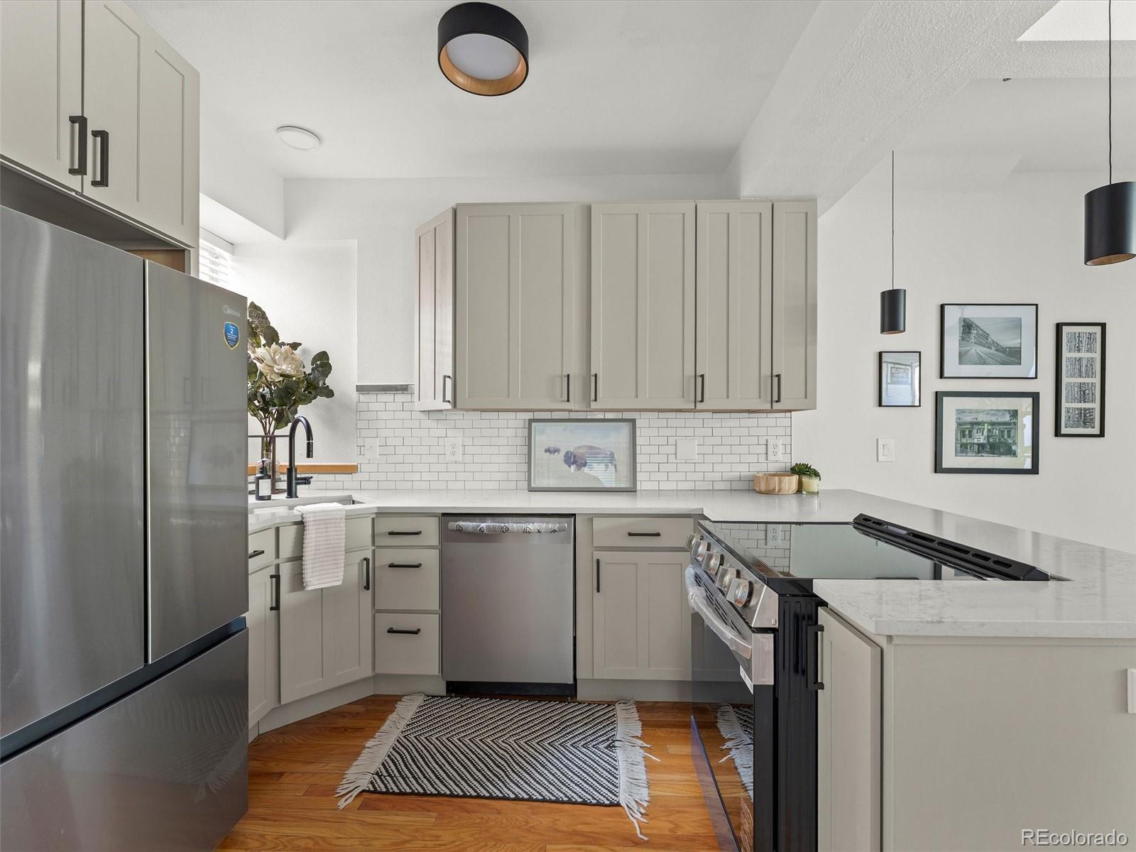 Real Estate Photo