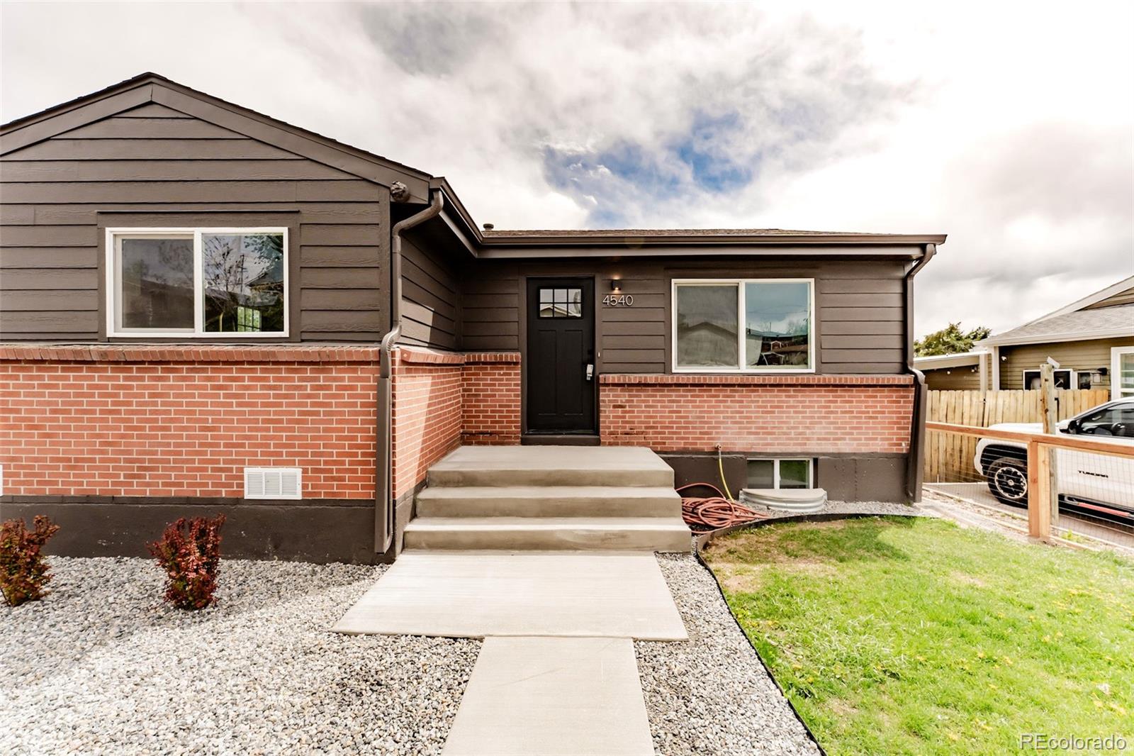 Real Estate Photo