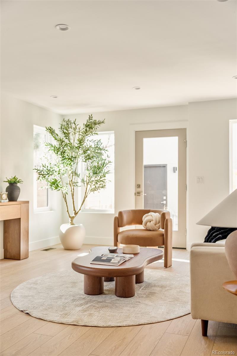 Real Estate Photo