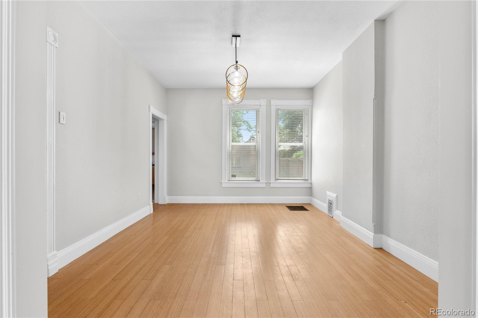 Real Estate Photo