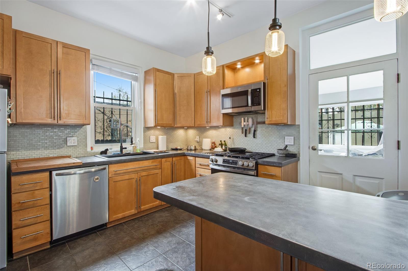Real Estate Photo