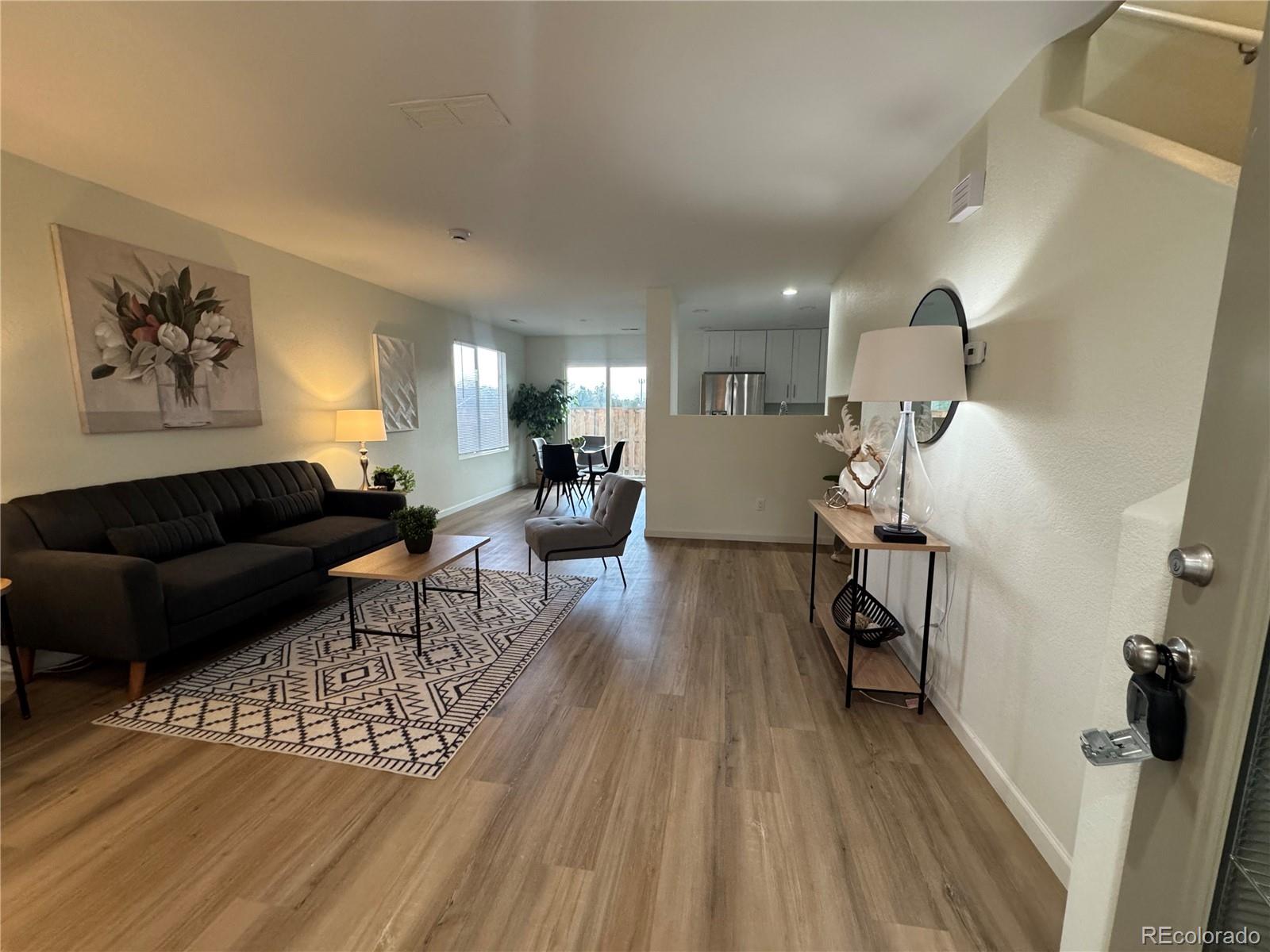 Real Estate Photo