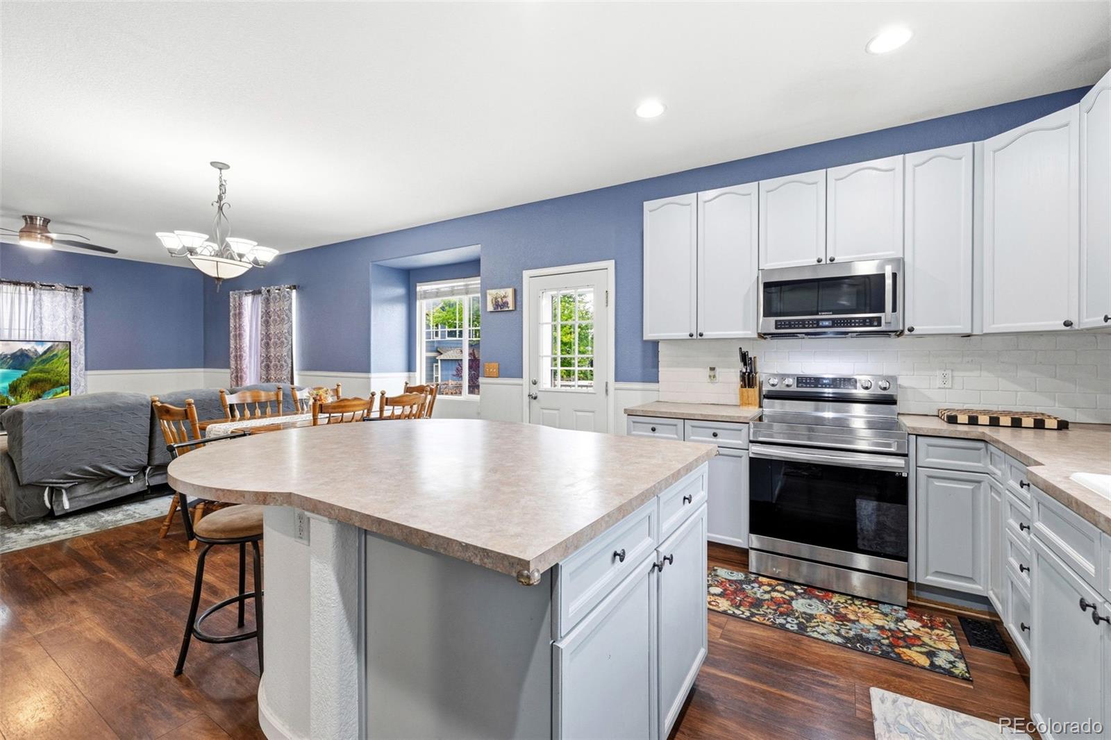 Real Estate Photo