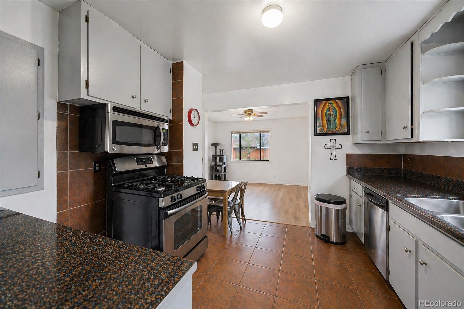 Real Estate Photo