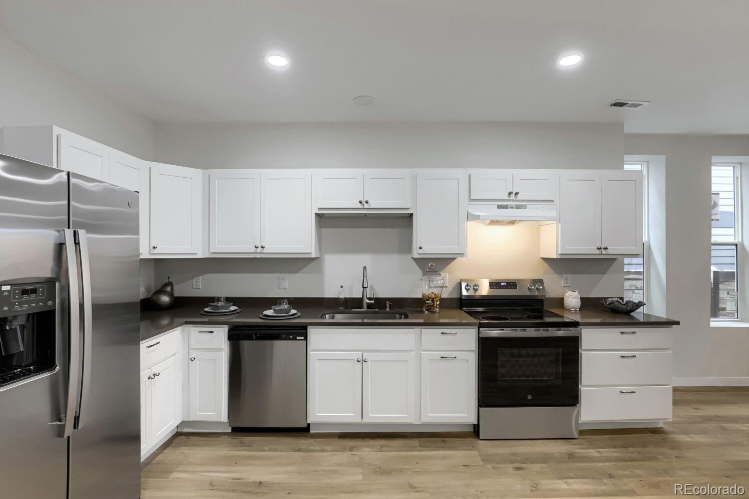 Real Estate Photo