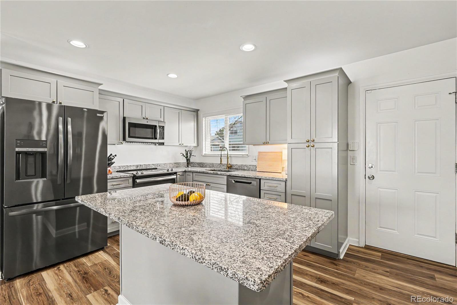 Real Estate Photo