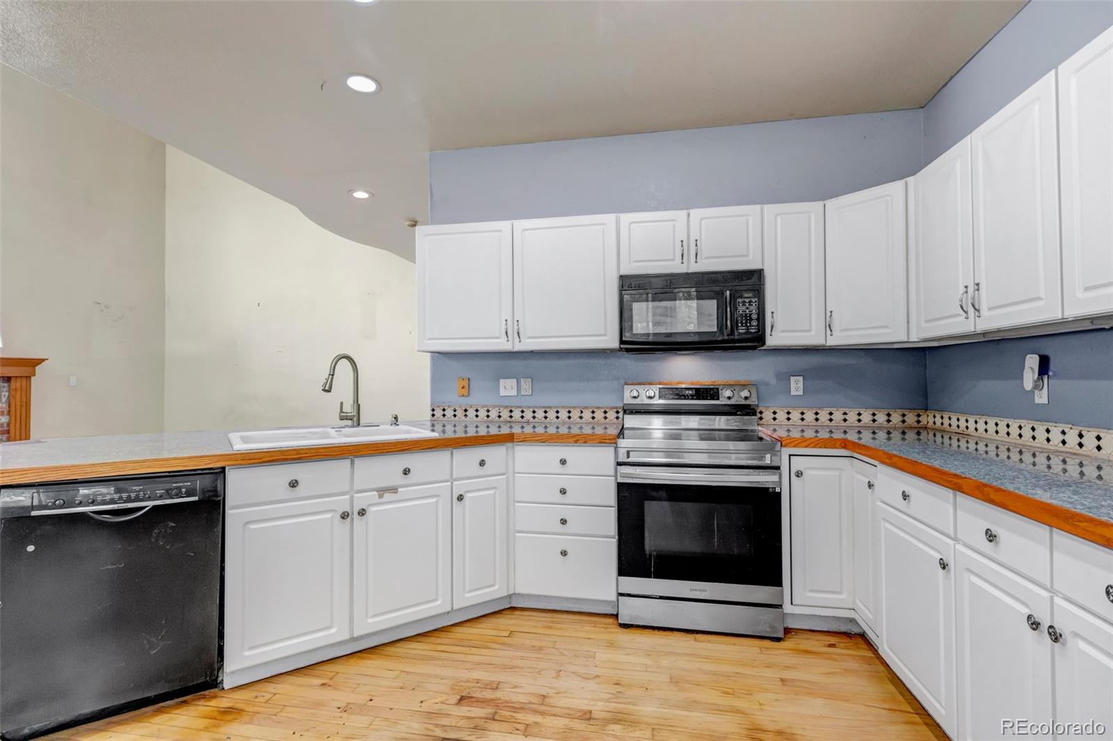 Real Estate Photo